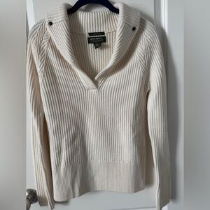 Eddie Bauer Ivory Italian Merino Wool Long Sleeve V Neck Pullover Small